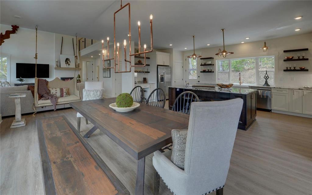 7787573 Property Photo 6