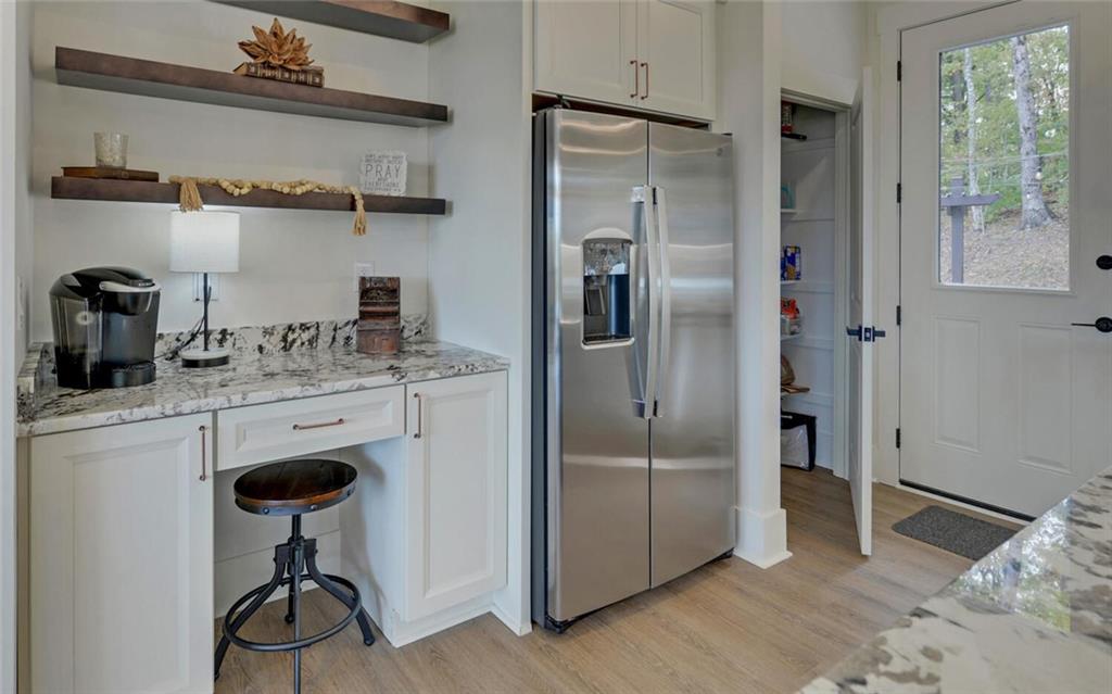 7787573 Property Photo 11