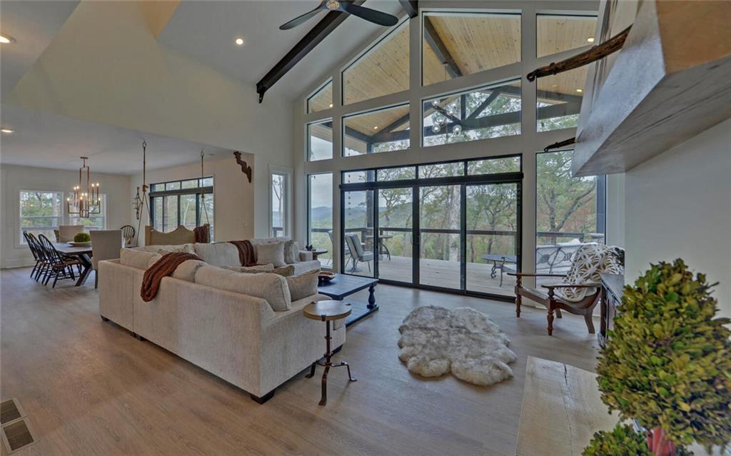 7787573 Property Photo 17