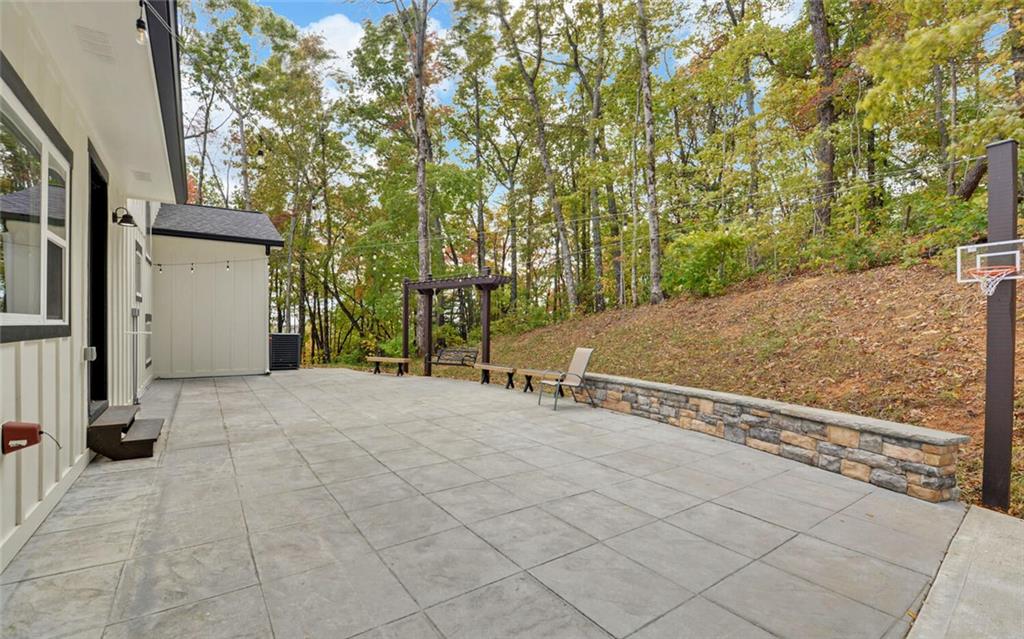 7787573 Property Photo 36
