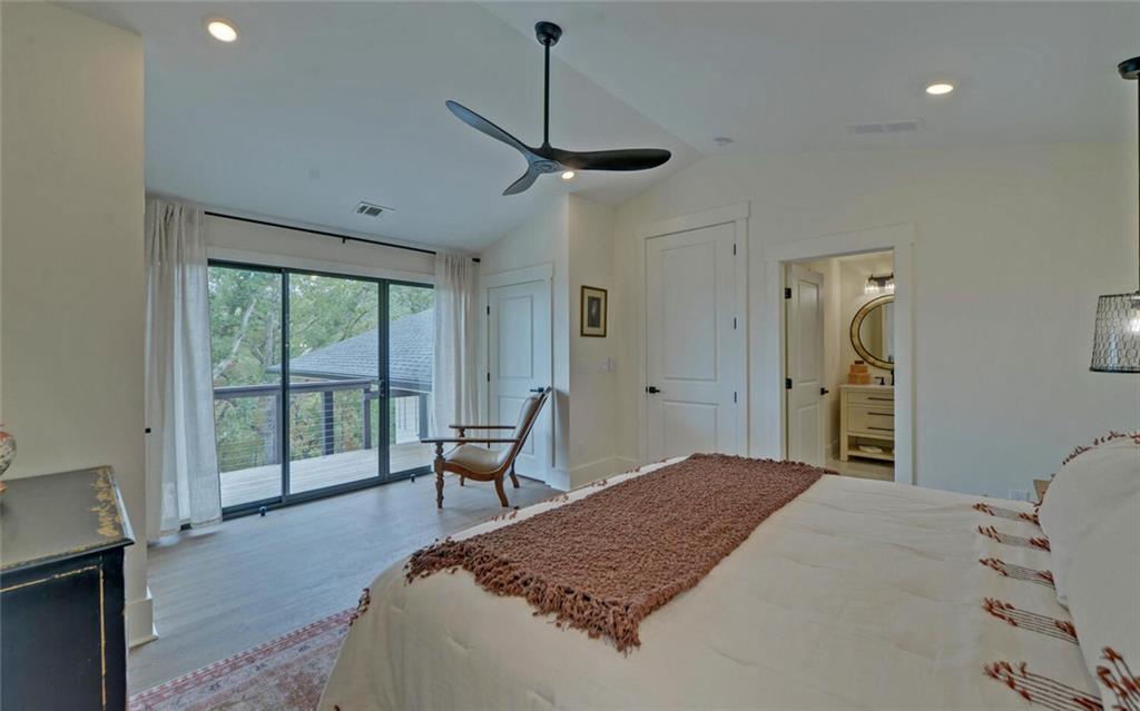 7787573 Property Photo 41