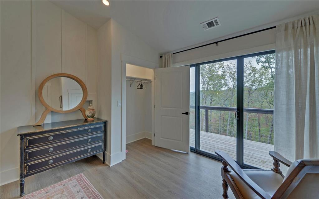 7787573 Property Photo 43
