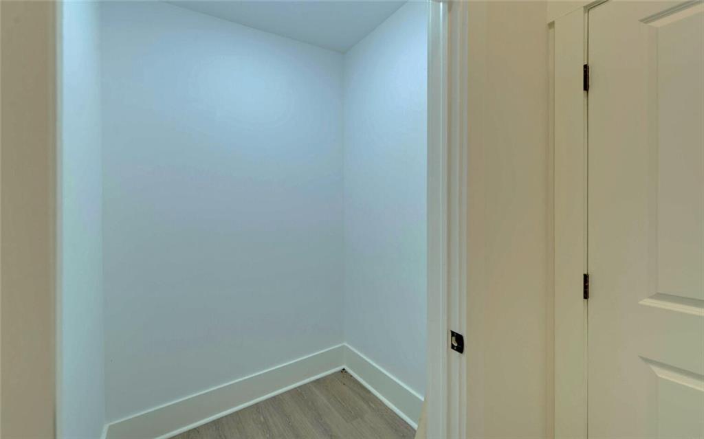 7787573 Property Photo 63