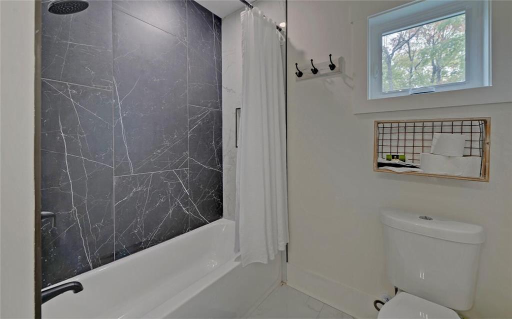 7787573 Property Photo 67