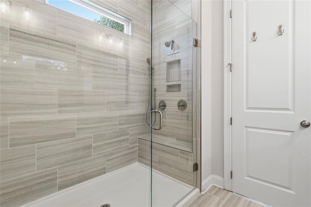 611 Stickley Oak Way Property Photo 15
