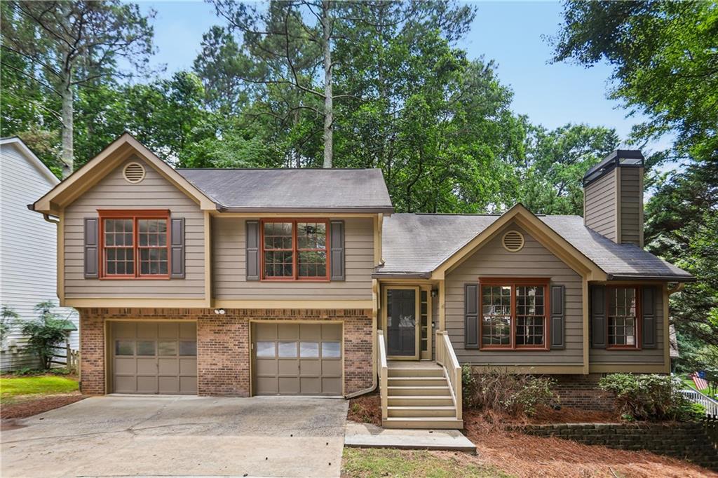 3317 Hillside Drive Property Photo 1