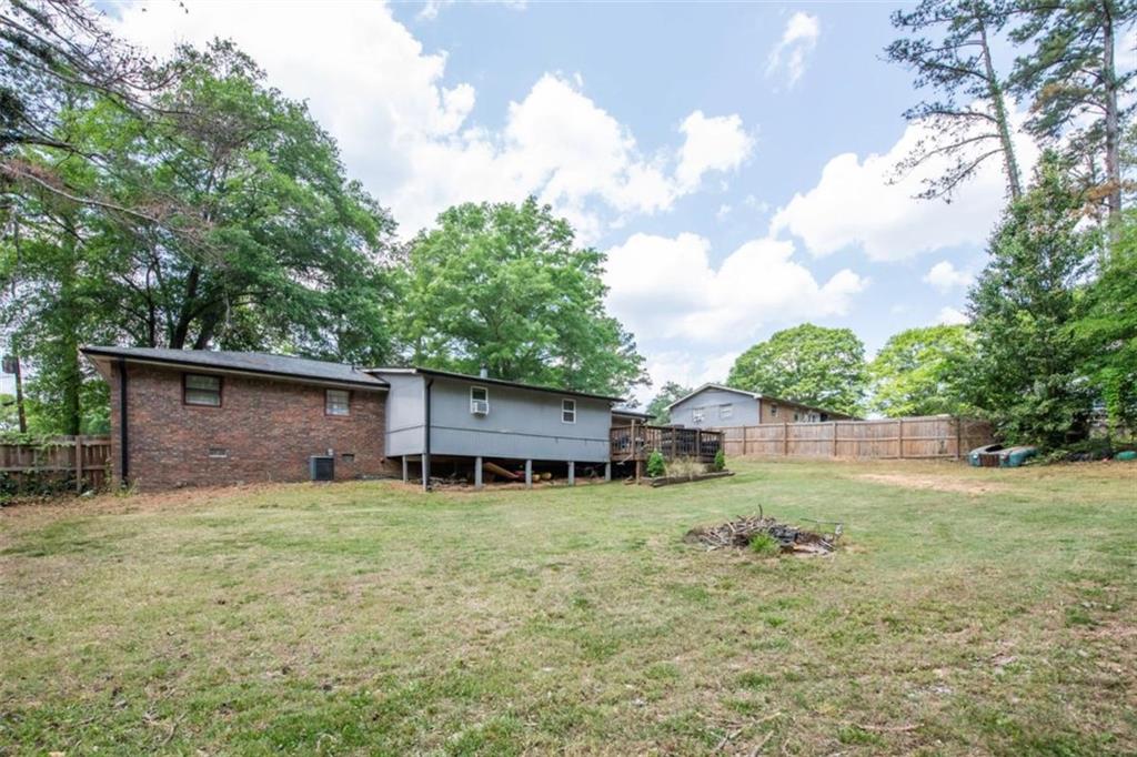 303 Wildwood Drive Property Photo 7