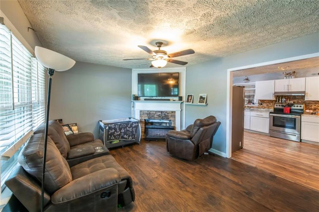 303 Wildwood Drive Property Photo 10