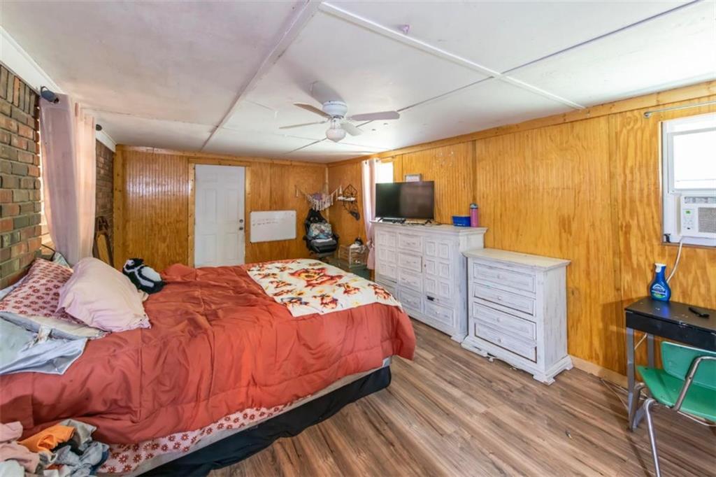 303 Wildwood Drive Property Photo 18