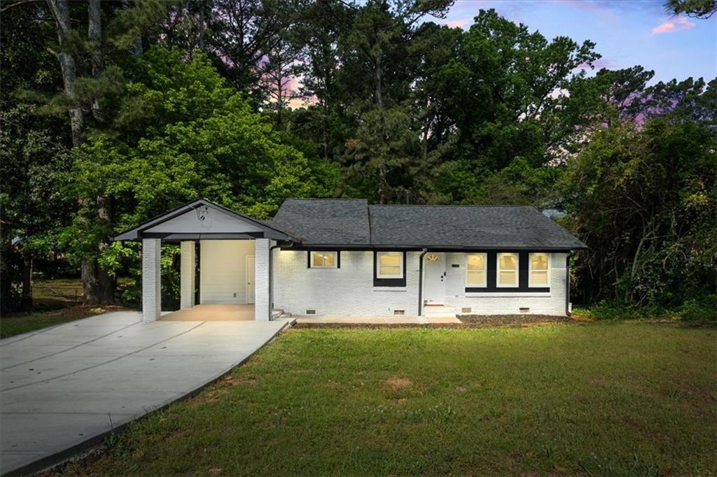 2223 Columbia Drive Property Photo 1