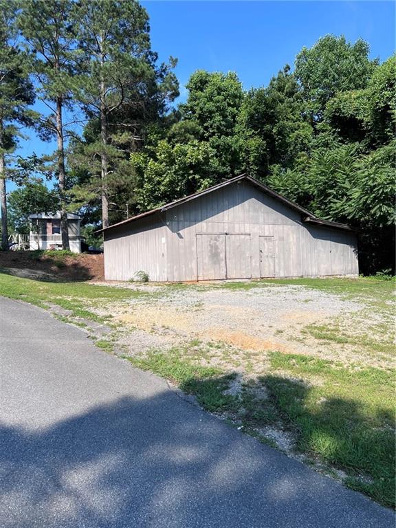 1160 Roach Hollow Road Property Photo 1