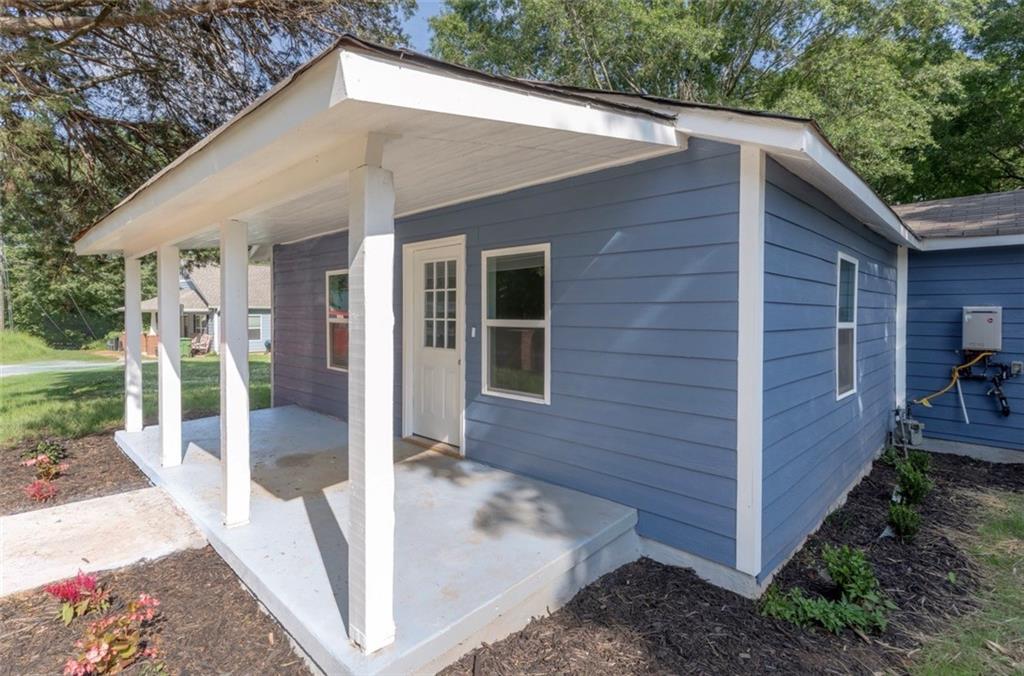 808 Davis Street Property Photo 28