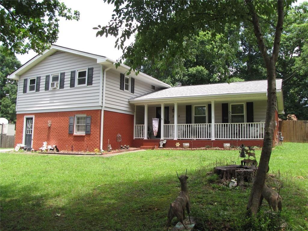 2040 Old Concord Drive Se Property Photo 1