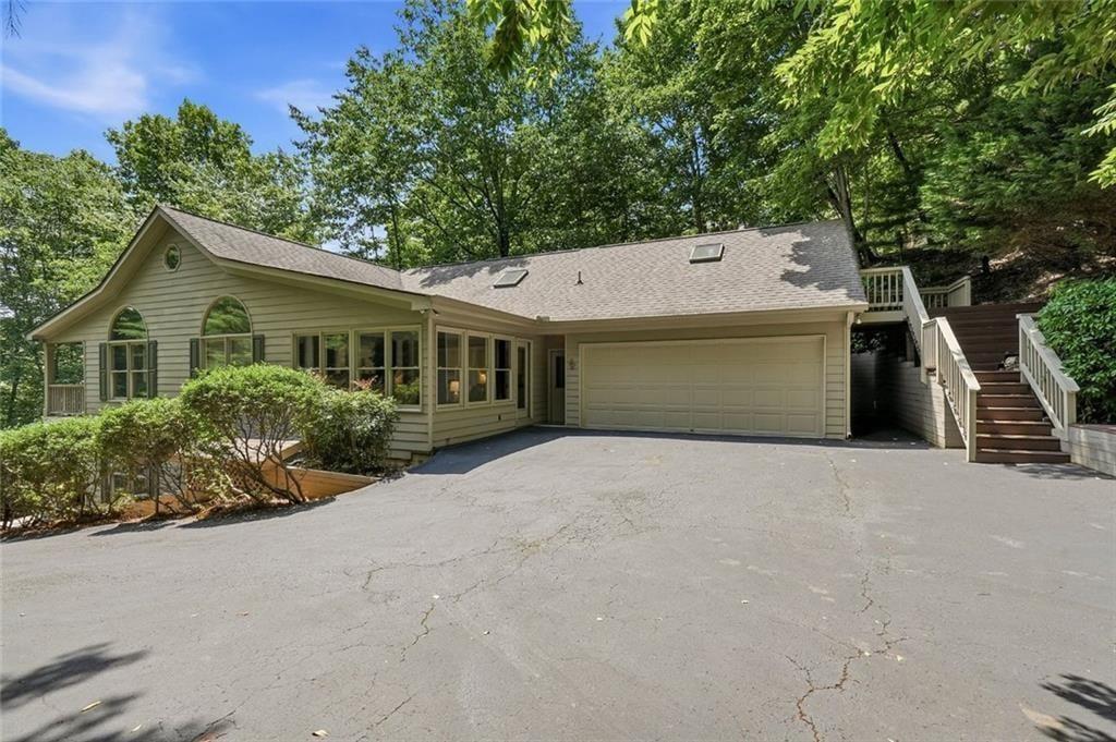 1121 Woodland Trace Property Photo 1