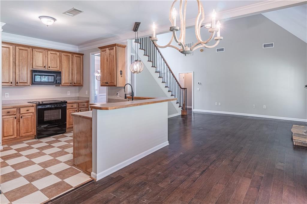 2649 Waters Edge Drive Property Photo 15