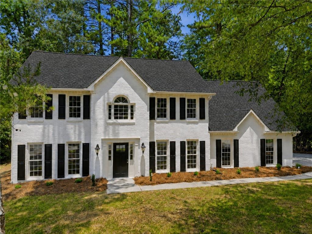 4933 Willow Creek Drive Property Photo 1