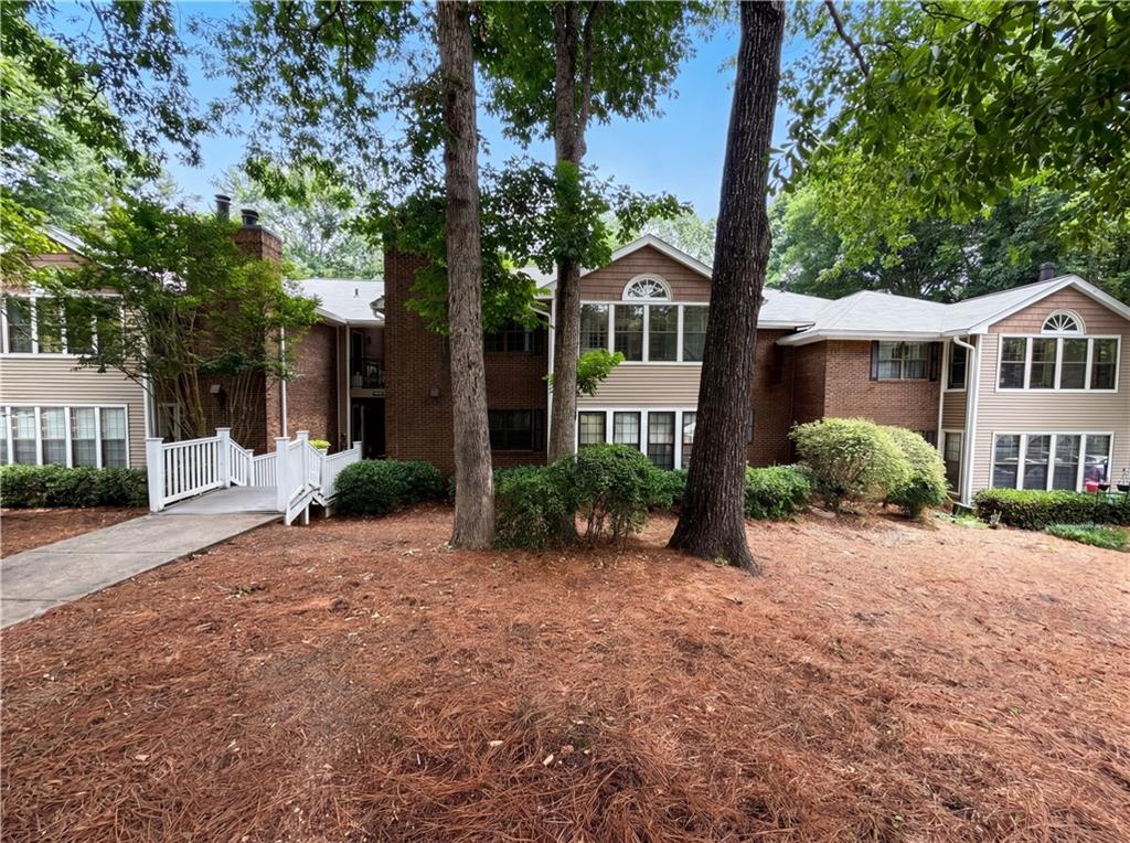 507 Barrington Hills Drive Property Photo 1