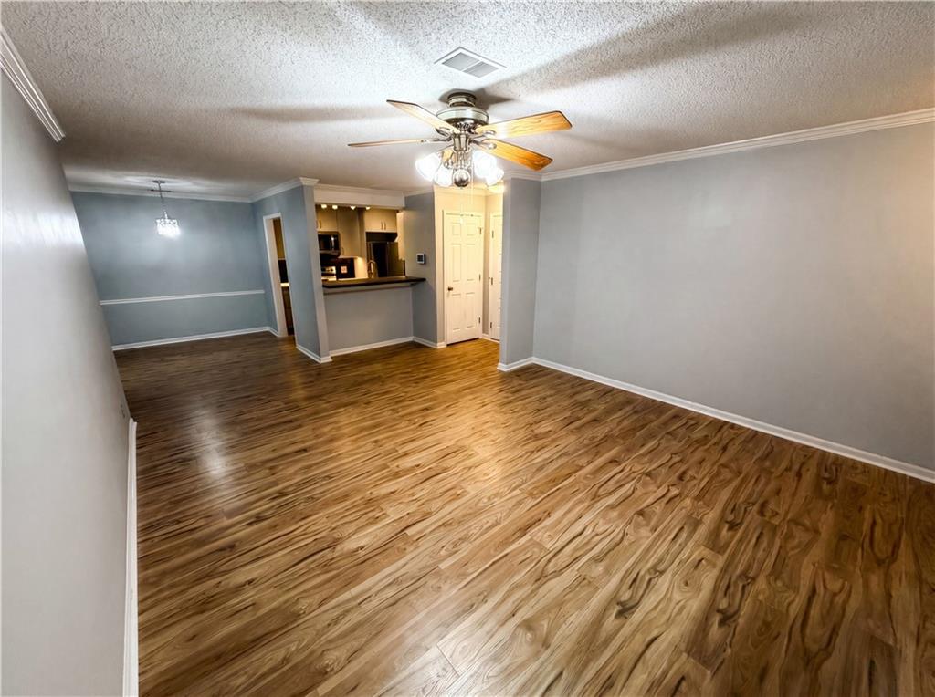 507 Barrington Hills Drive Property Photo 8
