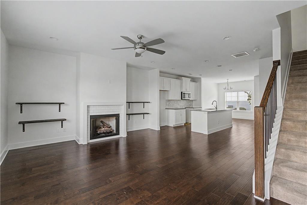 2169 Wiggins Walk Property Photo 2