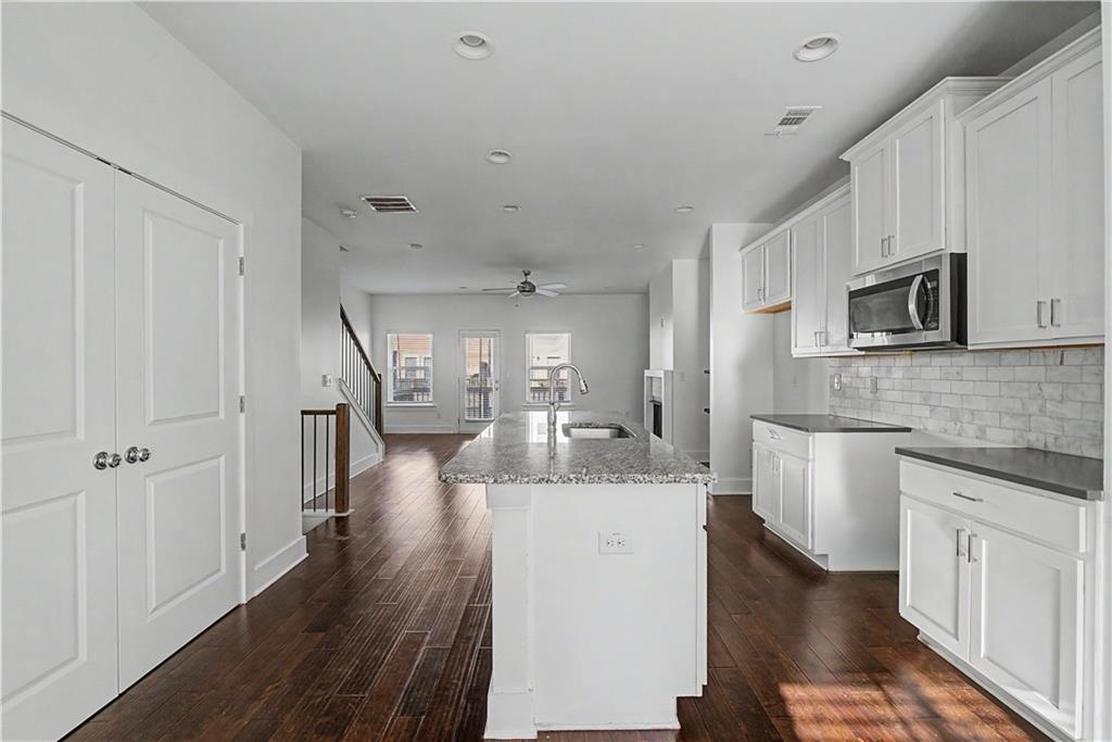 2169 Wiggins Walk Property Photo 7