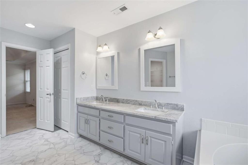 2084 York River Way Property Photo 32