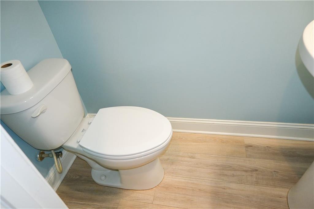 1758 Glenview Park Circle Ne Property Photo 13