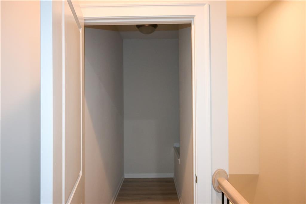 1758 Glenview Park Circle Ne Property Photo 25