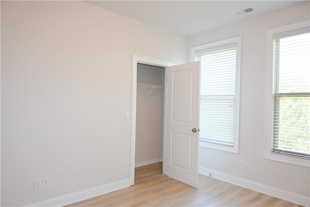 1758 Glenview Park Circle Ne Property Photo 29