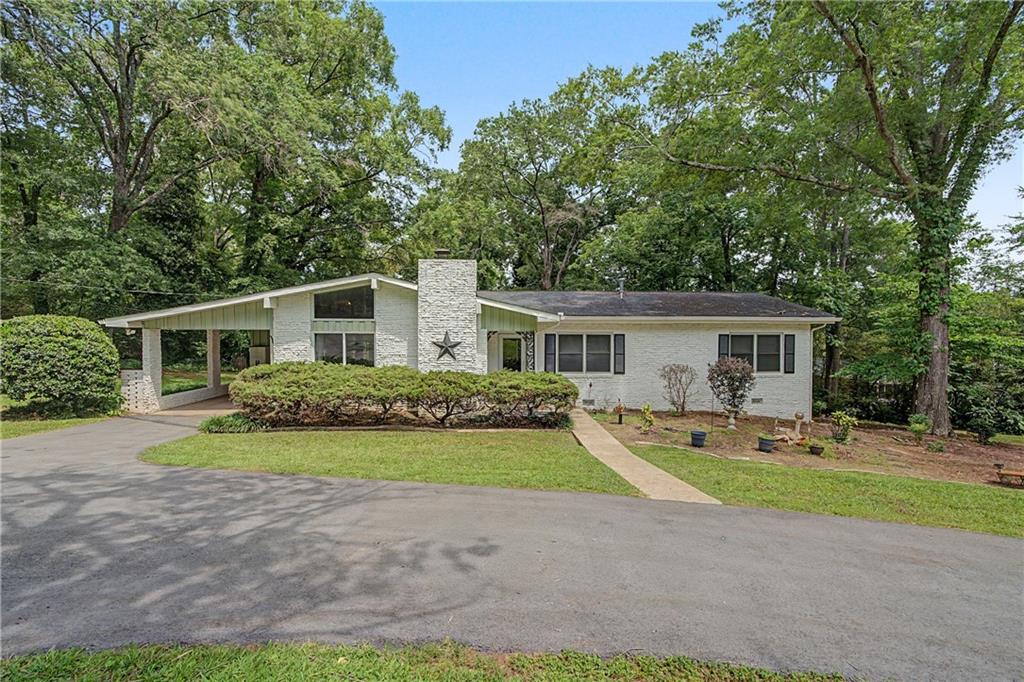 6 Virginia Circle Property Photo 1