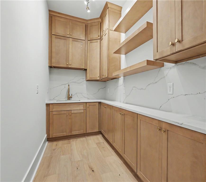 6043 Bluewater Boulevard Property Photo 8