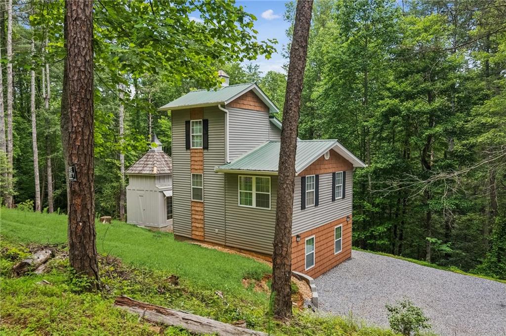 375 Deerfield Drive Property Photo 1
