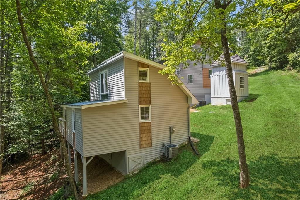 375 Deerfield Drive Property Photo 8