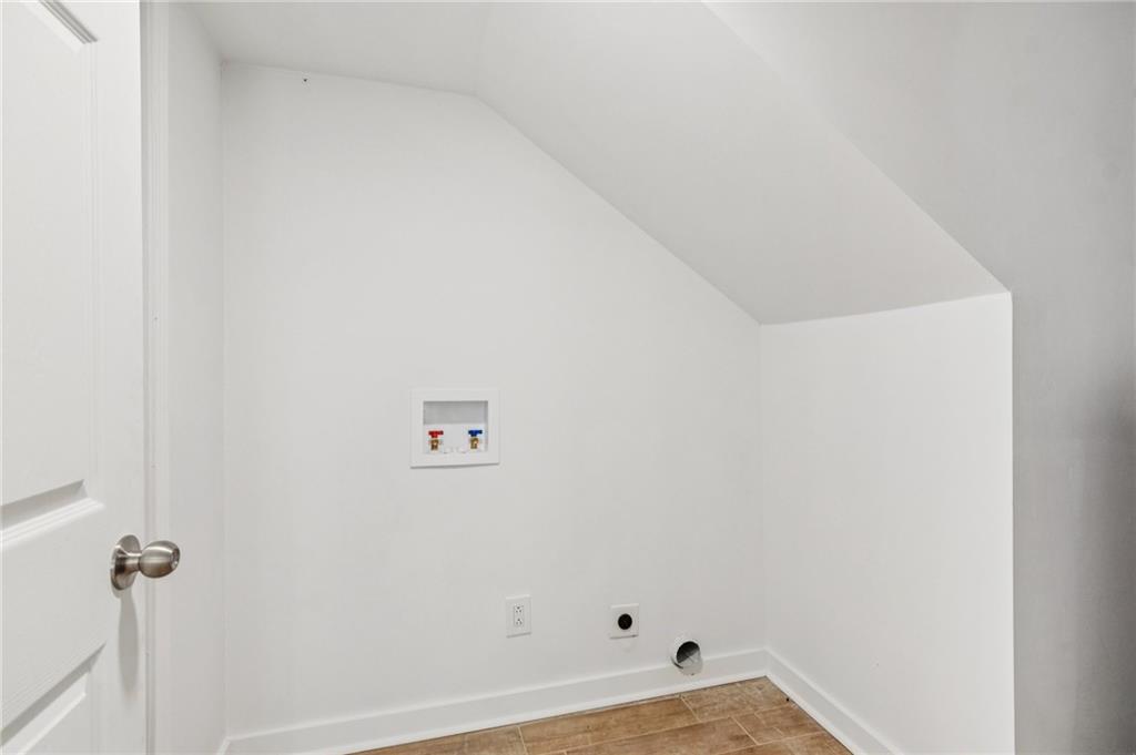 375 Deerfield Drive Property Photo 25
