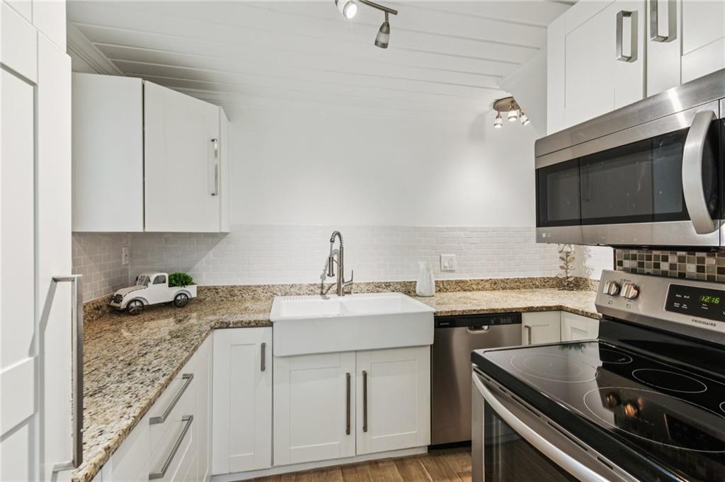 375 Deerfield Drive Property Photo 48
