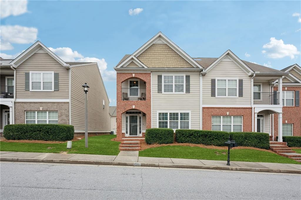 7556 Rutgers Circle Property Photo 3