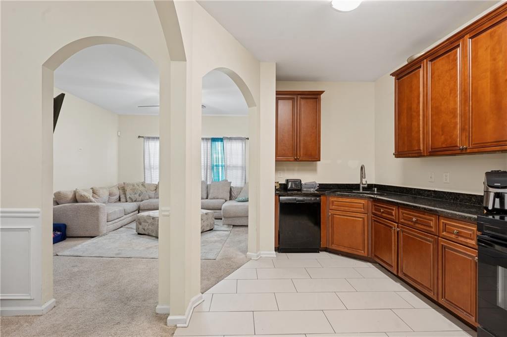 7556 Rutgers Circle Property Photo 8