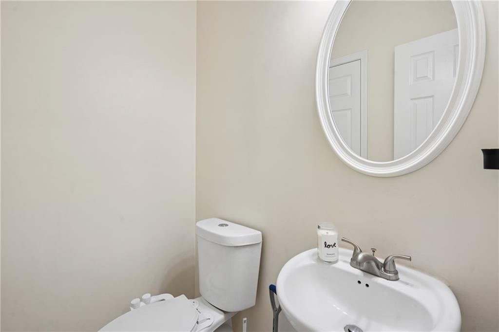 7556 Rutgers Circle Property Photo 10