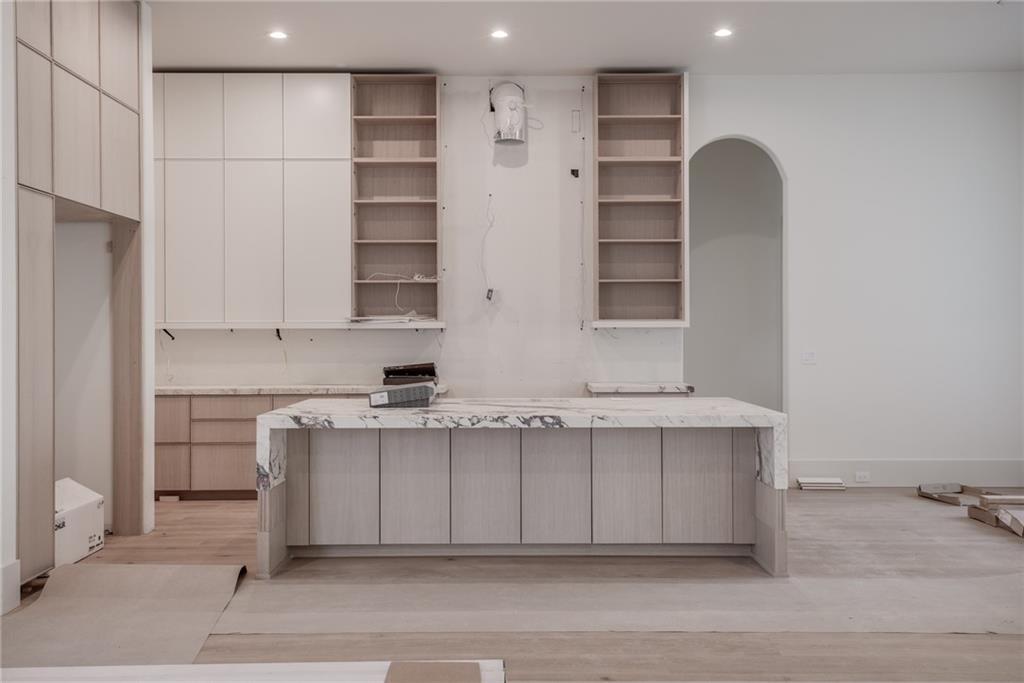305 Hook Street Property Photo 13