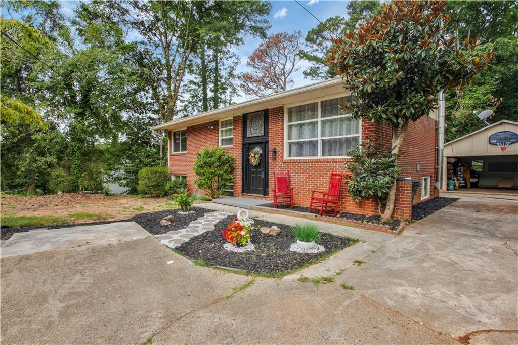 2600 Benson Poole Road Se Property Photo 1