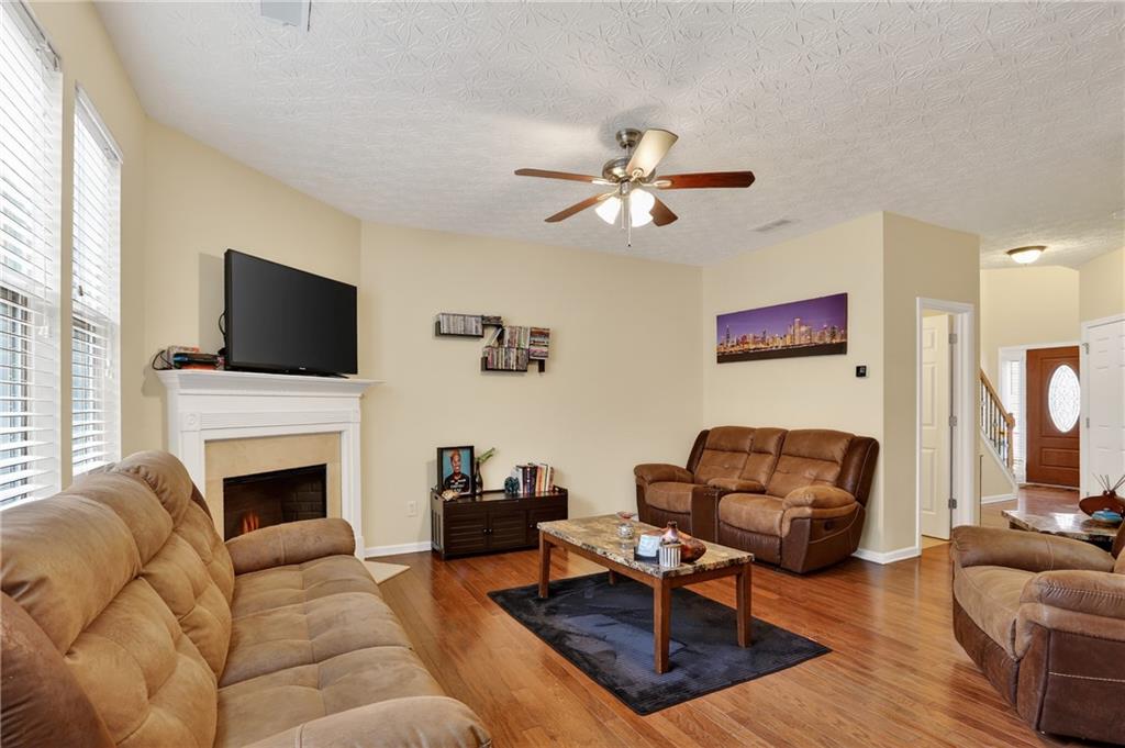 5556 Cascade Run Property Photo 7