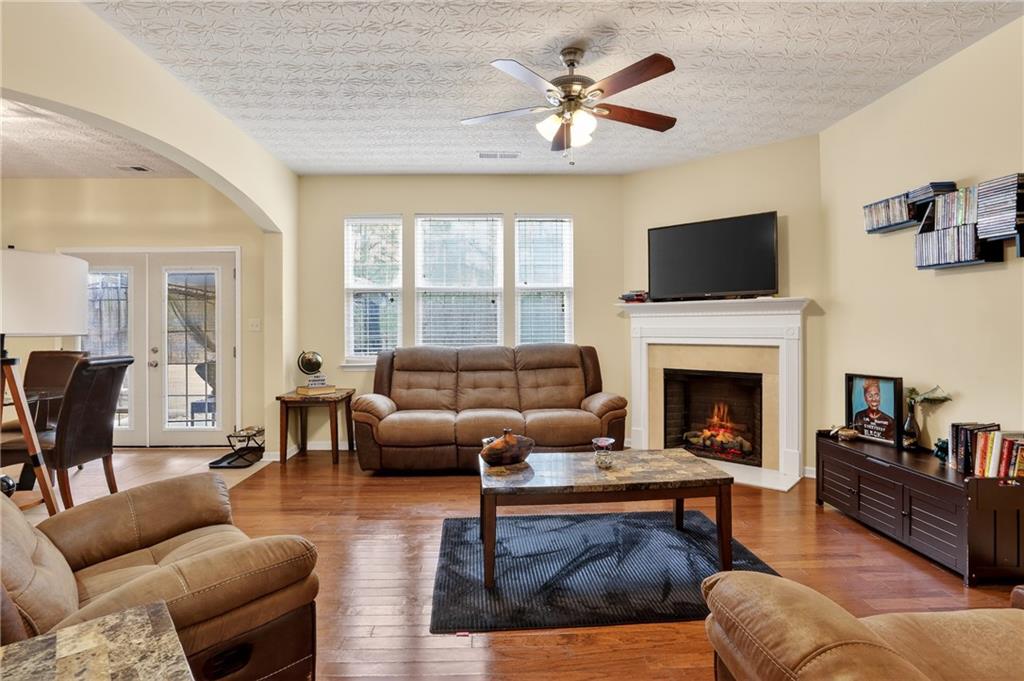 5556 Cascade Run Property Photo 10