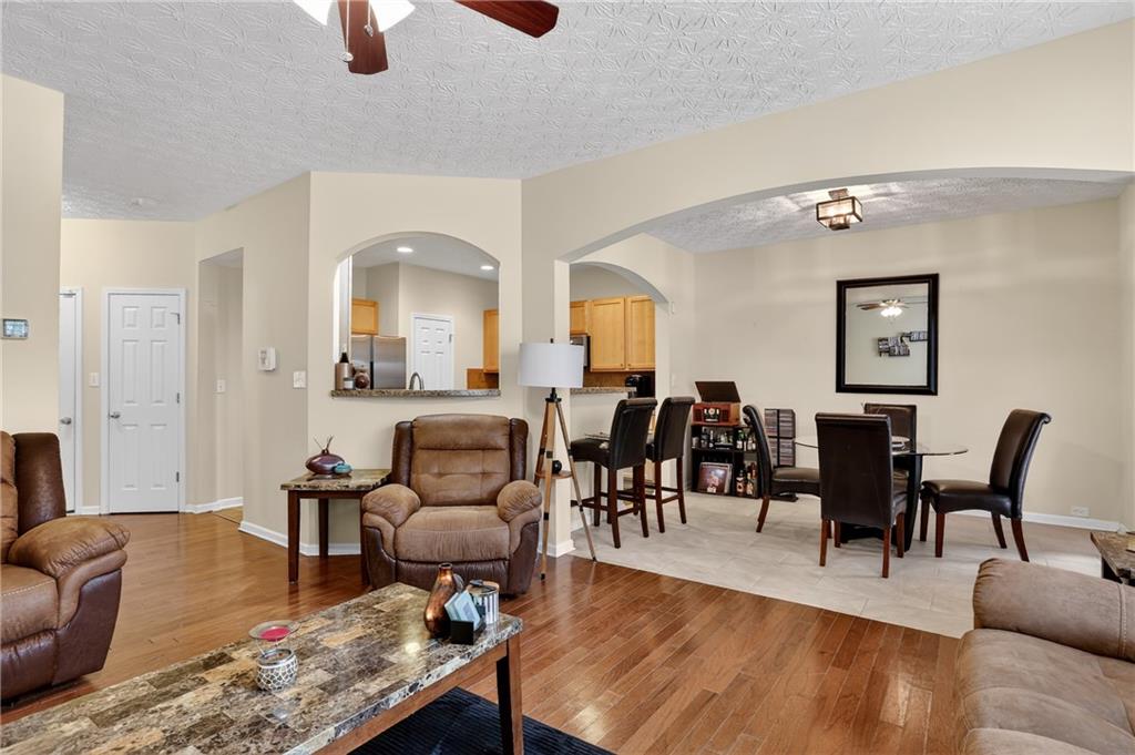 5556 Cascade Run Property Photo 12