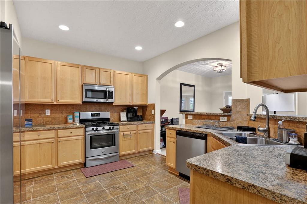 5556 Cascade Run Property Photo 14