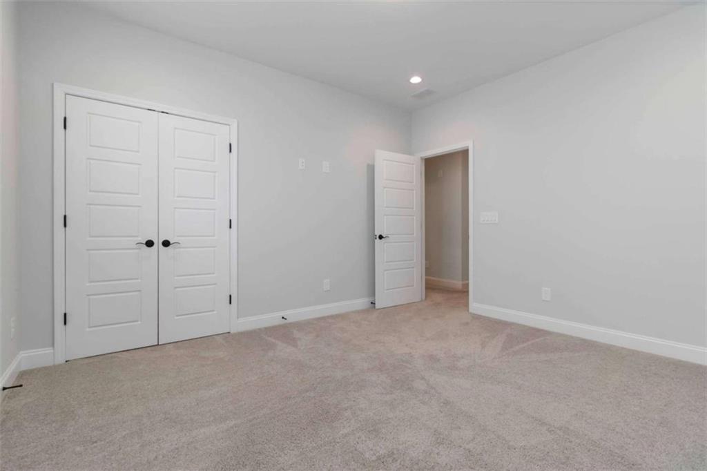 2000 Harvest Pond Circle Unit 2094 - Bramble Property Photo 8