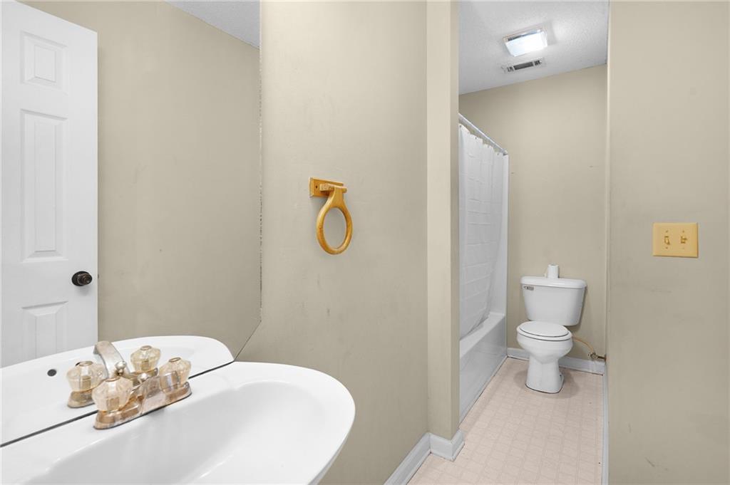 27 Manning Mill Way Property Photo 13