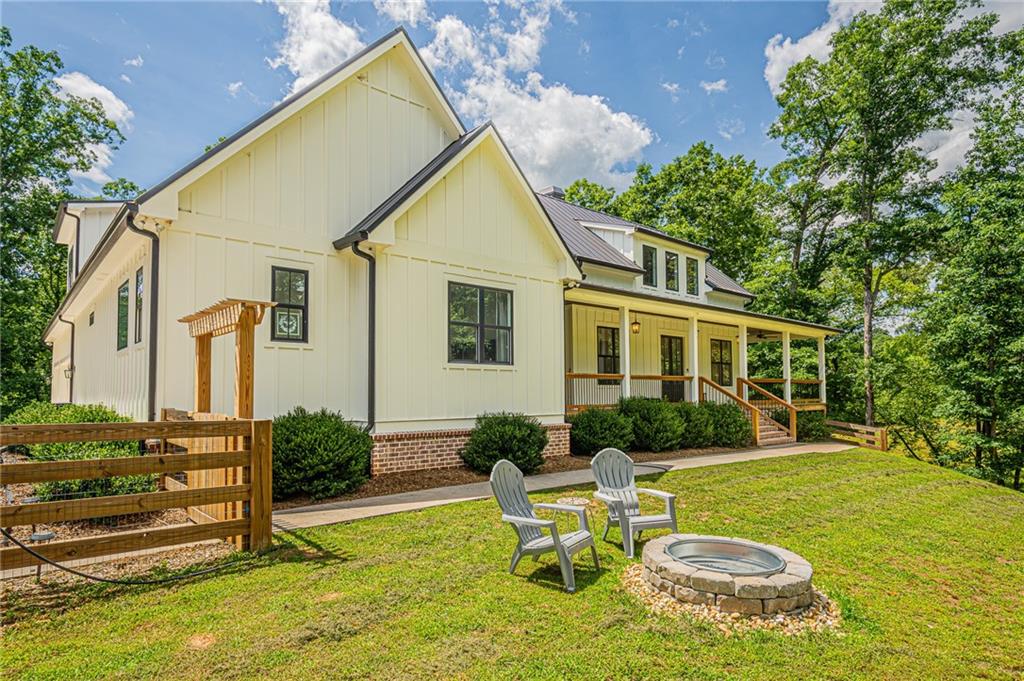 2051 Clay Creek Falls Road Property Photo 1