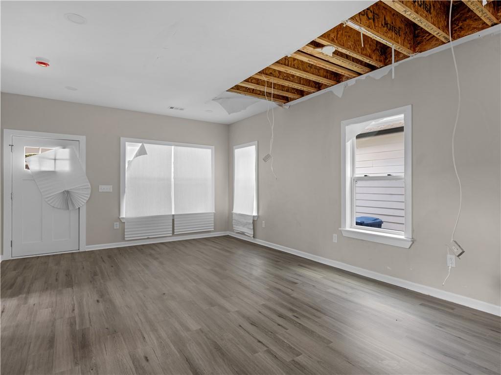 1090 Mcdaniel Street Sw Property Photo 8