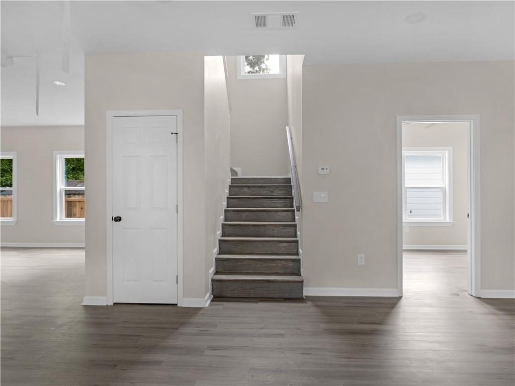 1090 Mcdaniel Street Sw Property Photo 11