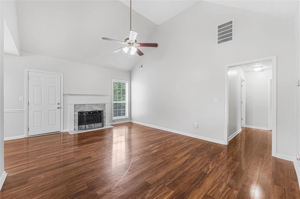 1312 Vine Circle Property Photo 9