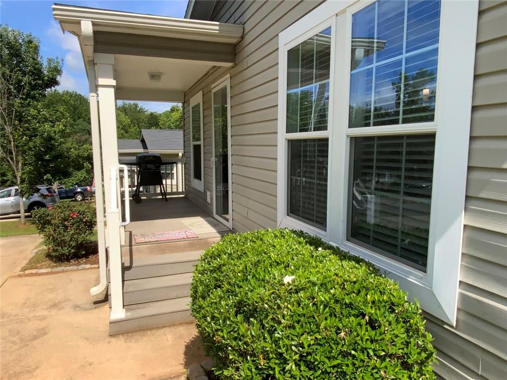 130 Bob White Lane Property Photo 3